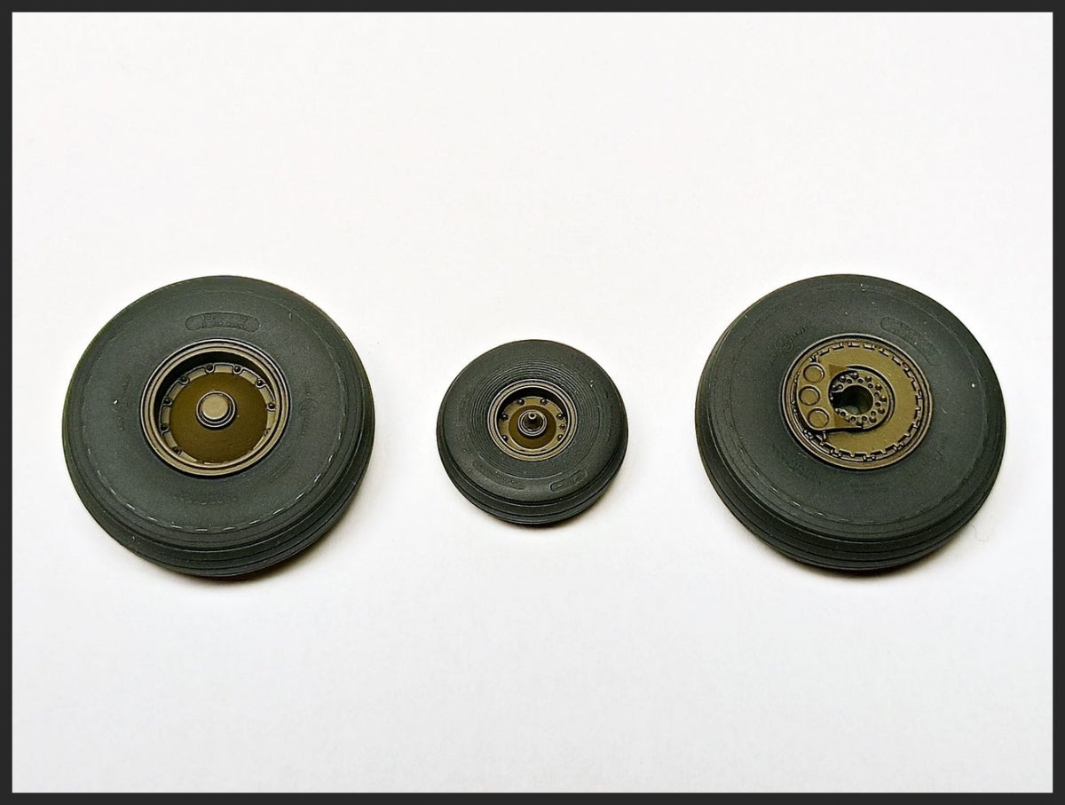 Clear Prop! CPA35002 CH-54A Tarhe wheels set for ICM kit 1/35 – immagine 7