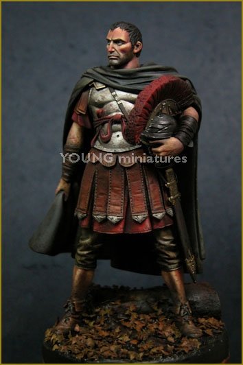 Young Miniatures YH9002-R Roman Officer 1st A.D 90mm – immagine 3
