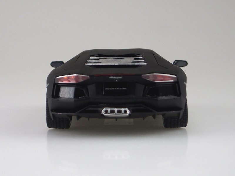 Aoshima 02738 Lamborghini Aventador LP700-4 Matte Black 1/24 – Bild 6