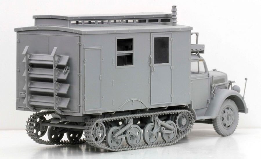 Dragon 6766 Sd.Kfz.3 Ambulance Maultier (1/35) – image 11