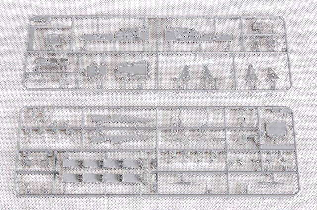 Trumpeter 05720 Russian Navy Slava Class Cruiser Moskva 1/700 – Bild 6