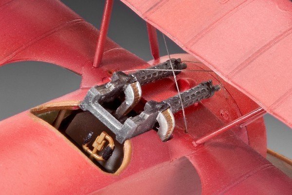 Revell 04682 Fokker Dr.I Triplane 1/48 – image 3