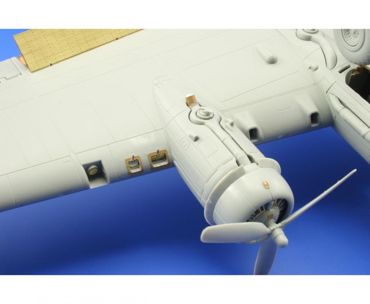 Eduard 72515 B-17G exterior 1/72 REVELL – imagen 2