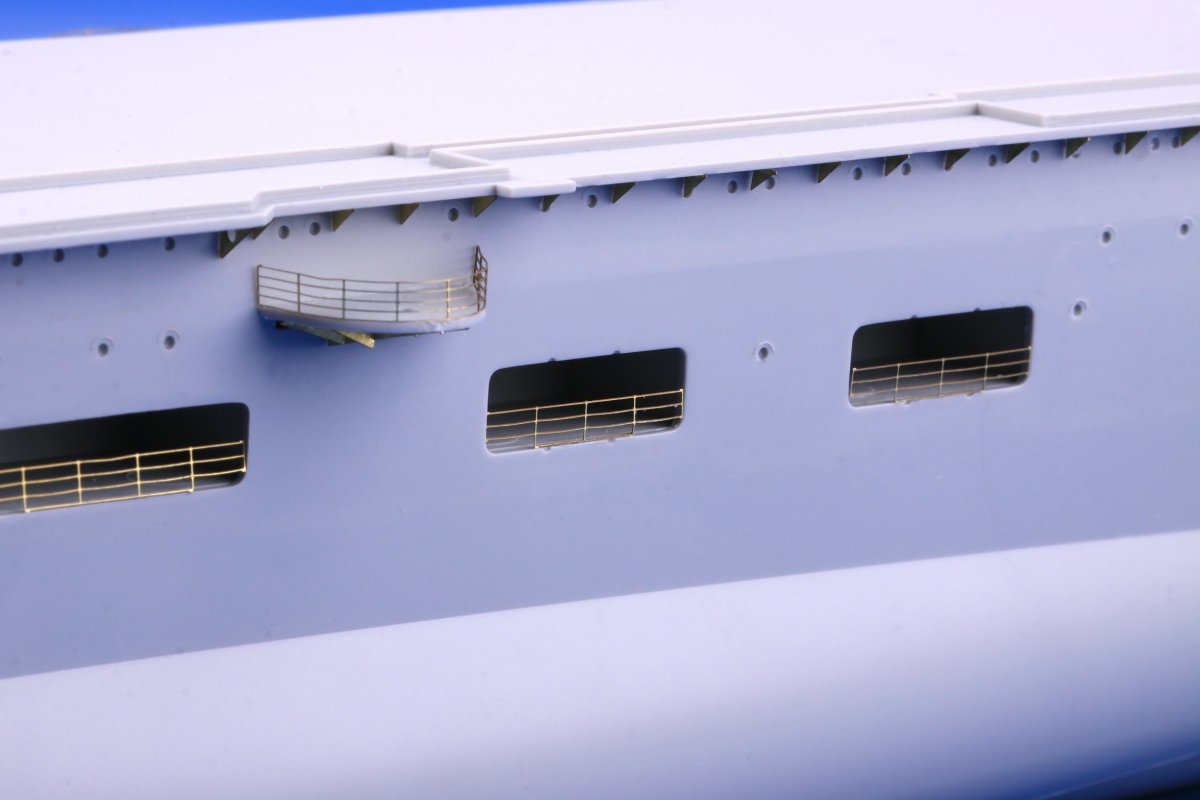 Eduard 53205 DKM Graf Zeppelin pt.2 railings TRUMPETER 1/350 – zdjęcie 4