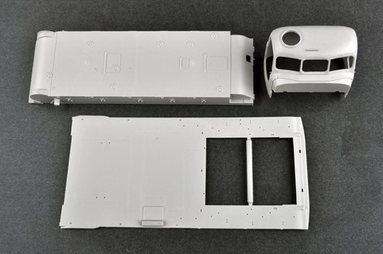 Trumpeter 09501 AT-T Artillery Prime Mover 1/35 – immagine 5