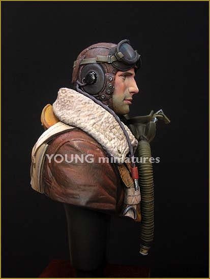 Young Miniatures YM1815 Mitrailleur de flanc B-17 ETO, 1944 1/10  – image 7