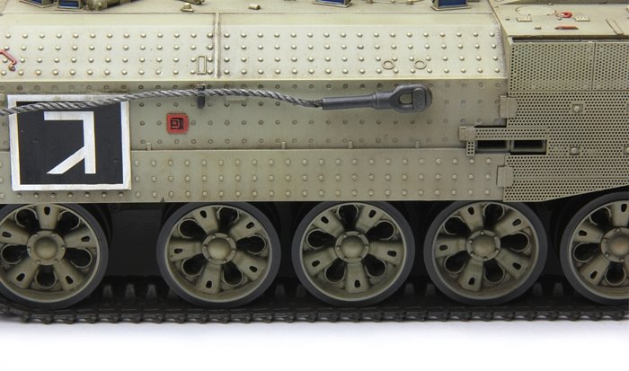 Meng Model SS-003 Achzarit Israel Heavy Armoured Personnel Carrier 1/35 – immagine 8