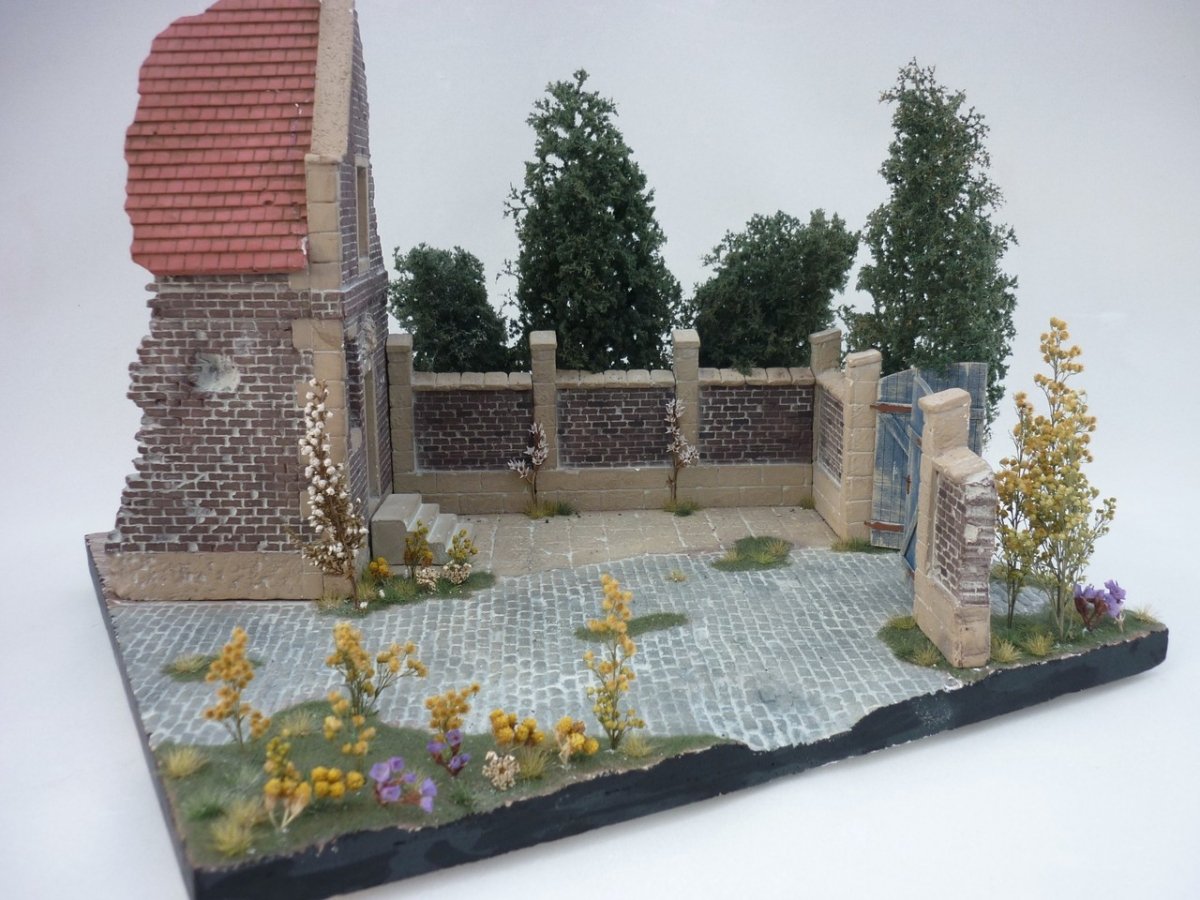 RT-Diorama 35214 Diorama-Base:&amp;quot;Backyard&amp;quot; 1/35 – zdjęcie 8