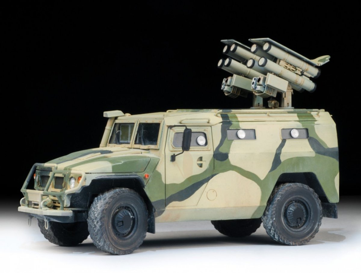 Zvezda 3682 GAZ with AT missile system Kornet D 1/35 – zdjęcie 3