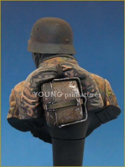 Young Miniatures YM1810 German Waffen SS Ardennes 1944(II) 1/10 – immagine 3