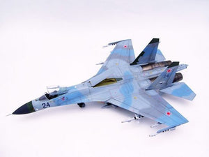 Trumpeter 02224 Soviet Sukhoi Su-27 Flanker B 1/32 – imagen 2