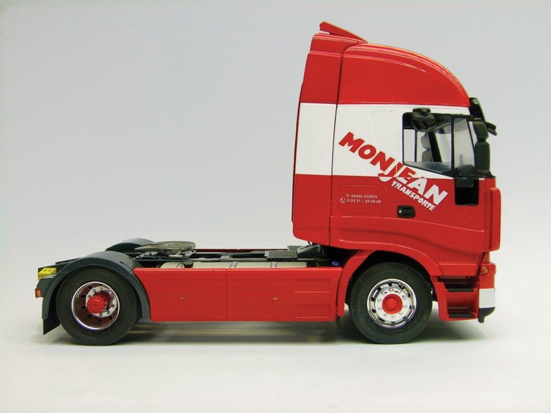 Italeri 3869 IVECO Stralis Active Space 1/24 – immagine 5