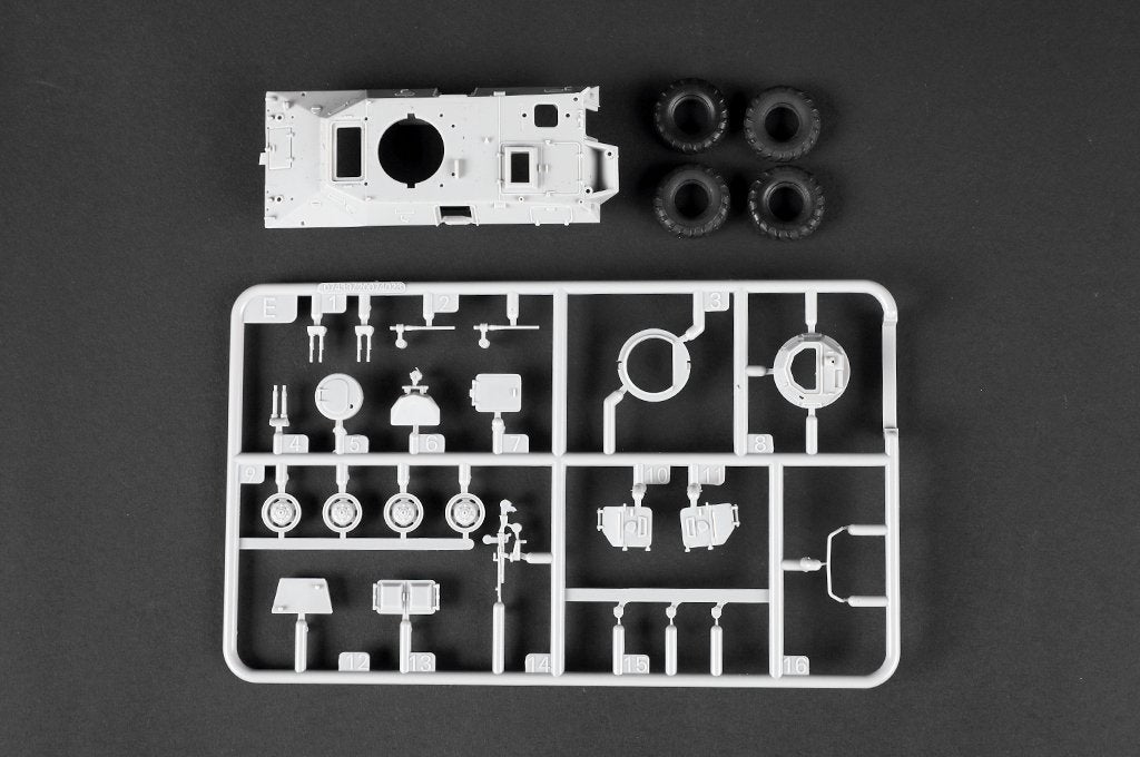 Trumpeter 07439 M706 Commando Armored Car in Vietnam 1/72 – Bild 6
