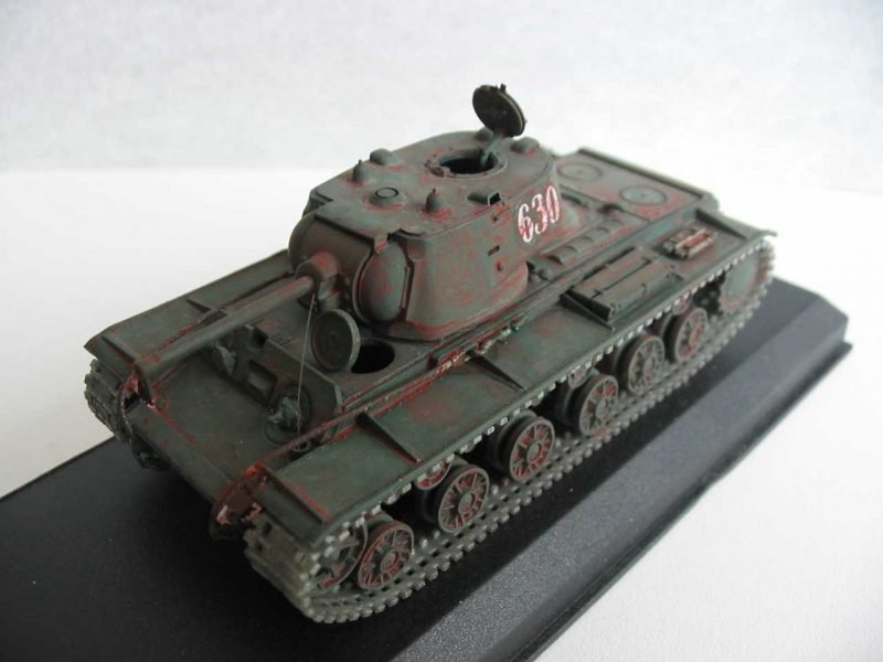 PST 72035 KV-1C Heavy Tank 1/72 – zdjęcie 5