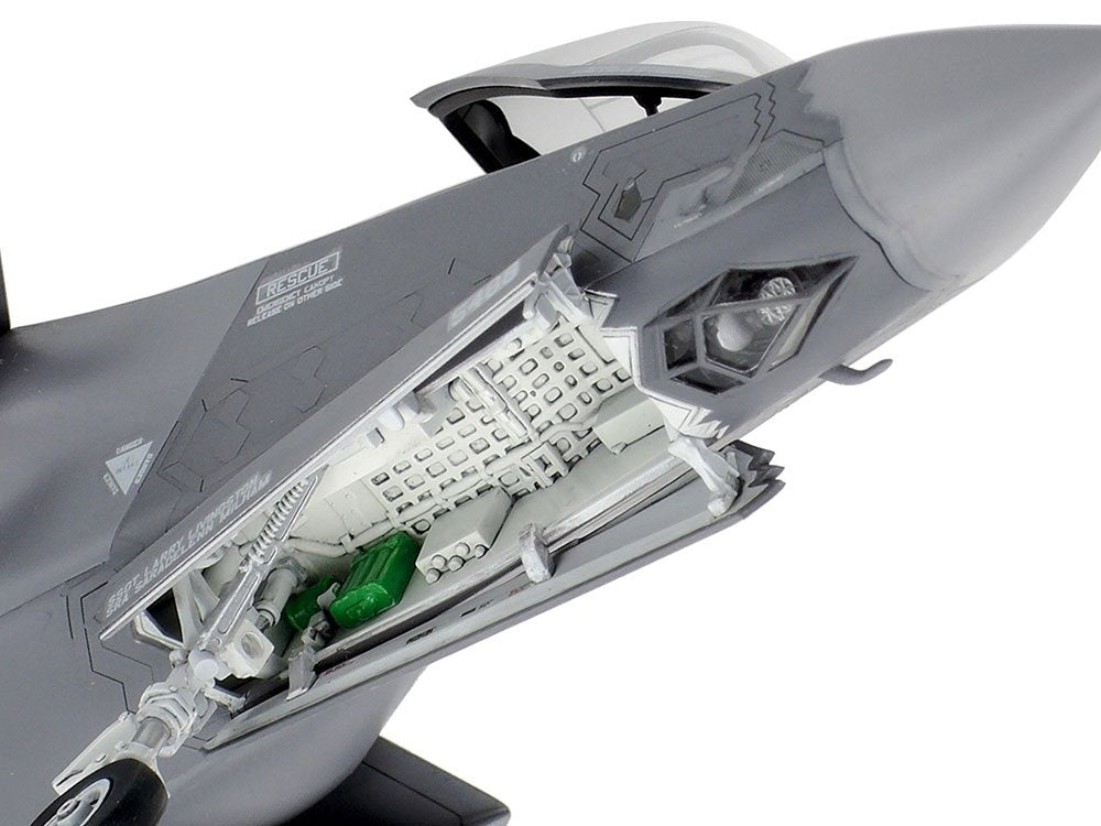 Tamiya 60792 Lockheed Martin F-35A Lightning II 1/72 – immagine 7