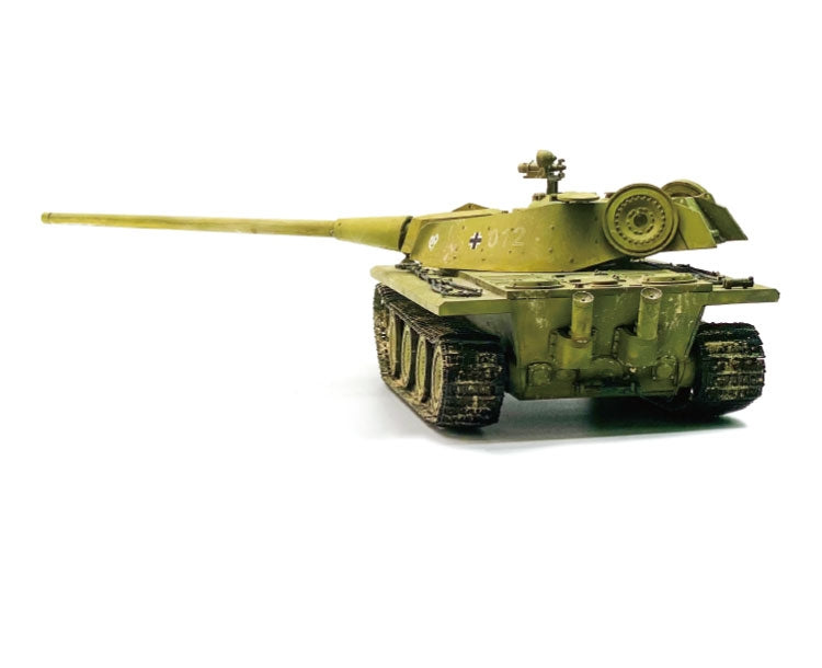 Modelcollect UA35030 German E50 tank with L/68 10.5cm gun with Nachtsichtgerät 1/35 – immagine 4