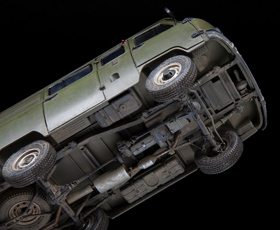 Zvezda 3644 Russian Military Van UAZ 3909 1/35 – immagine 4
