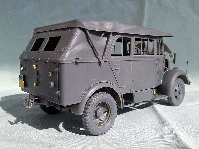 Miniart 35147 L1500A Kfz.70 German Personnel Car 1/35 – immagine 10
