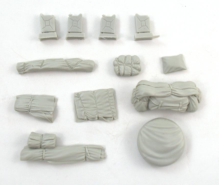 Panzer Art RE35-498 Stowage set for Sd.Kfz 234 vehicles 1/35 – immagine 4