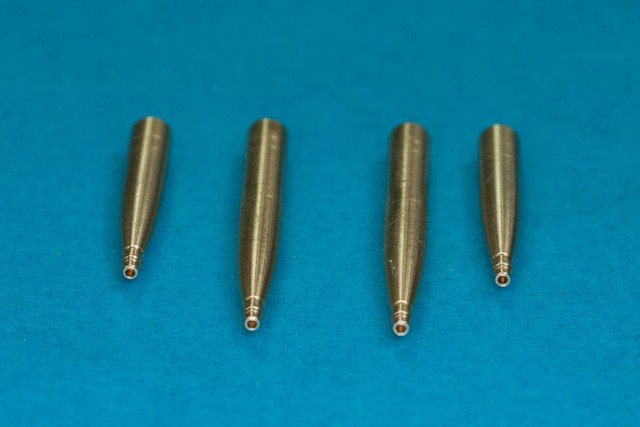 RB Model 1/48 4 x 20mm działka Hispano (48AB11)