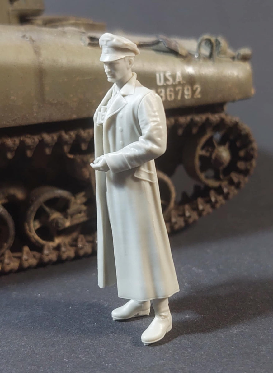 Panzer Art FI35-229 Waffen-SS officer in long coat Normandy 1/35 – zdjęcie 2