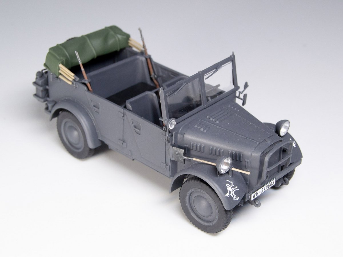 ICM DS3513 WWII Wehrmacht le.gl.Einheitz-Pkw 1/35 – immagine 5