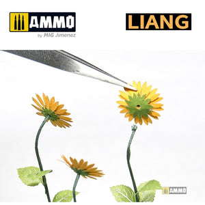 Liang 0101 Tournesols en papier pour dioramas (pièces imprimées au laser et en 3D) – image 4