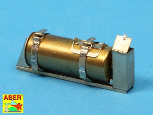 Aber 16027 Fire extinguisher with brackets used on German tanks, assault guns and other vehicles 1/16 – imagen 10