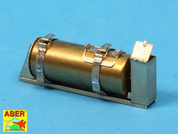 Aber 16027 Fire extinguisher with brackets used on German tanks, assault guns and other vehicles 1/16 – imagen 10