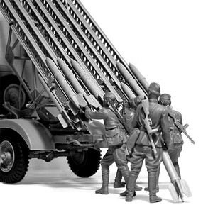 ICM 35648 WWII Soviet BM-13-16 MLRS Vehicle Crew 1/35 – zdjęcie 3