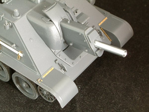 Voyager Model VPE48018 Su-122 1/48 – immagine 3