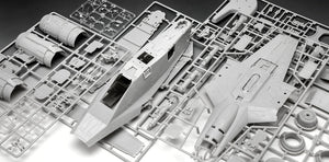 Revell 06747 Star Wars: Razor Crest The Mandalorian and Grogu 1/72