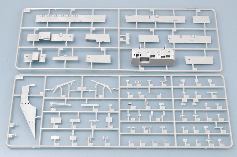 Trumpeter 05714 USS Nimitz CVN-68 1/700 – image 16