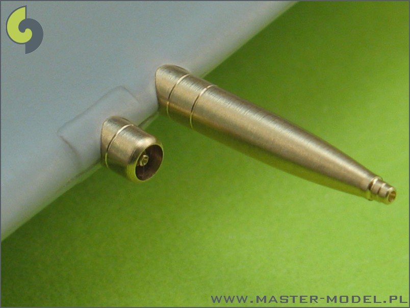 Master AM-72-006 Supermarine Spitfire E wing late - Hispano 20mm &amp;amp; .50cal in fairings (two versions) – Bild 3