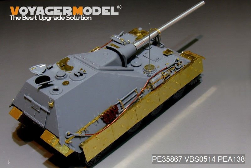 Voyager Model PE35867 WWII German Jagdpanther II tank destroyer basic gor AMUSING HOBBY 1/35 – immagine 2