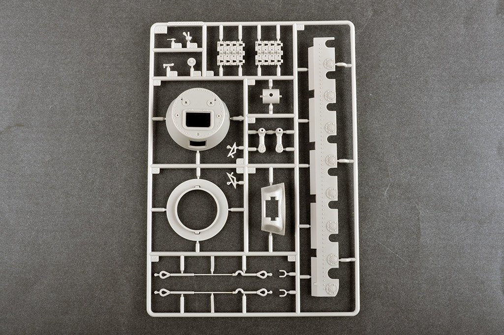 Trumpeter 09591 Soviet T-100Z Heavy Tank 1/35 – zdjęcie 7