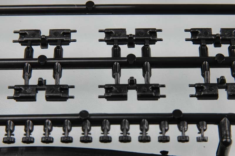 Trumpeter 02034 Chenilles pour char chinois ZTZ99 (1/35) – image 3