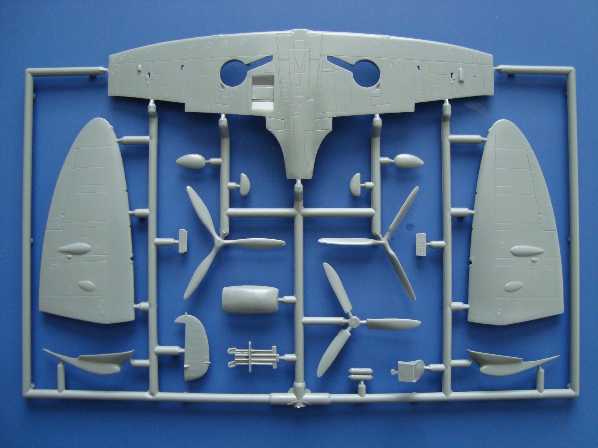 Kovozavody Prostejov KPM0124 Spitfire Mk.Vc Allied Fighters 1/72 – Bild 7