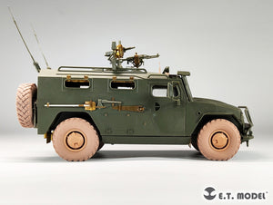 ET Model P35-154 Véhicule blindé haute mobilité russe GAZ-233014 STS TIGER Roues affaissées pour kit Meng 1/35  – image 10
