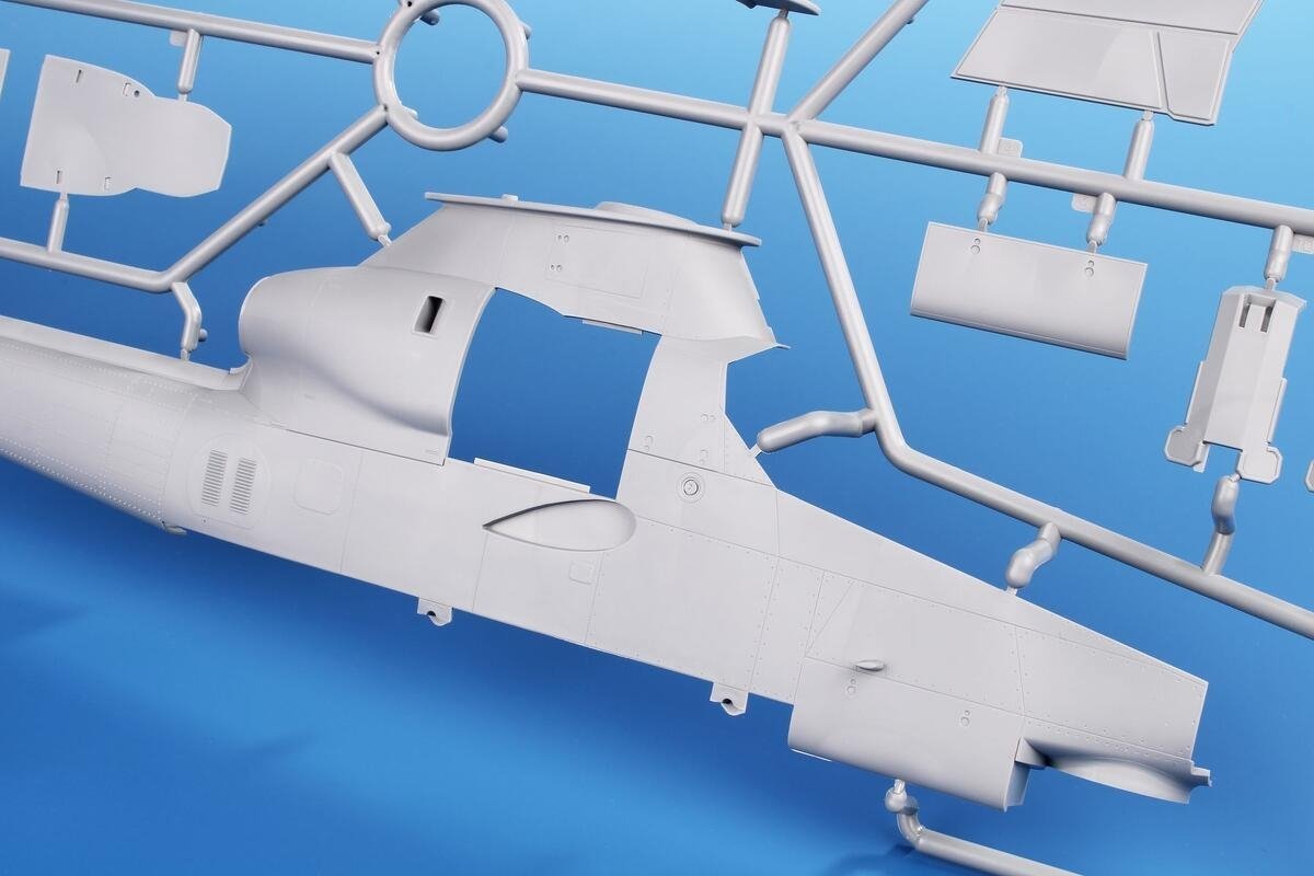 Special Hobby 32086 Cobra ‘Marines/US Navy’ Hi-Tech Kit 1/32 – immagine 6