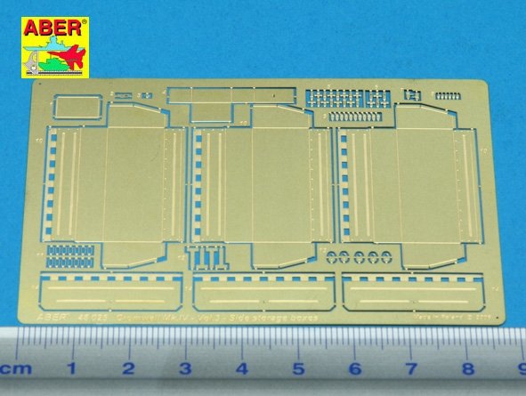 Aber 48025 Cromwell Mk.IV - partie 3 - cosses latérales (TAM) 1/48 – image 3