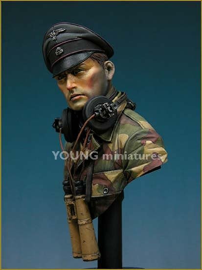 Young Miniatures YM1805 SS Panzer Officer Normandie 1944 1/10 – immagine 2