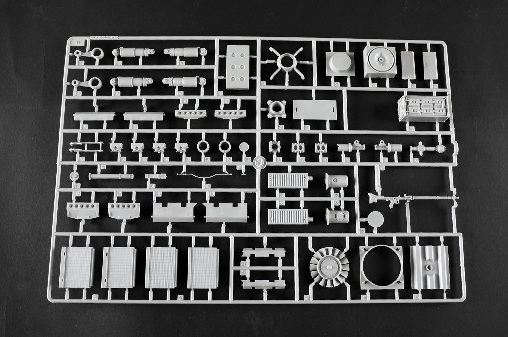 Trumpeter 00948 German Tiger II Heavy Tank - Porsche Turret Early Production 1/16 – immagine 56