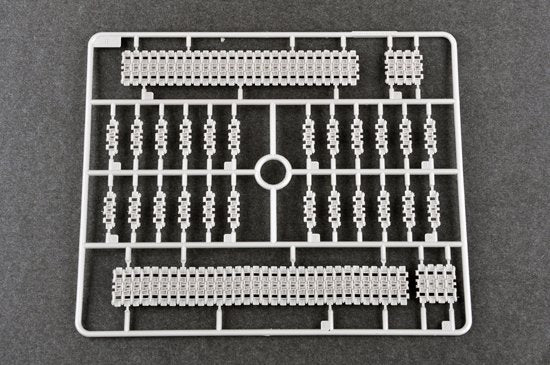 Trumpeter 09504 KV-7 soviétique (Objet 227) 1/35 – image 7