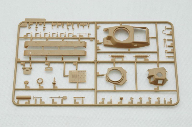 Trumpeter 00352 France 39(H) TANK SA 38 37mm gun 1/35 – immagine 5