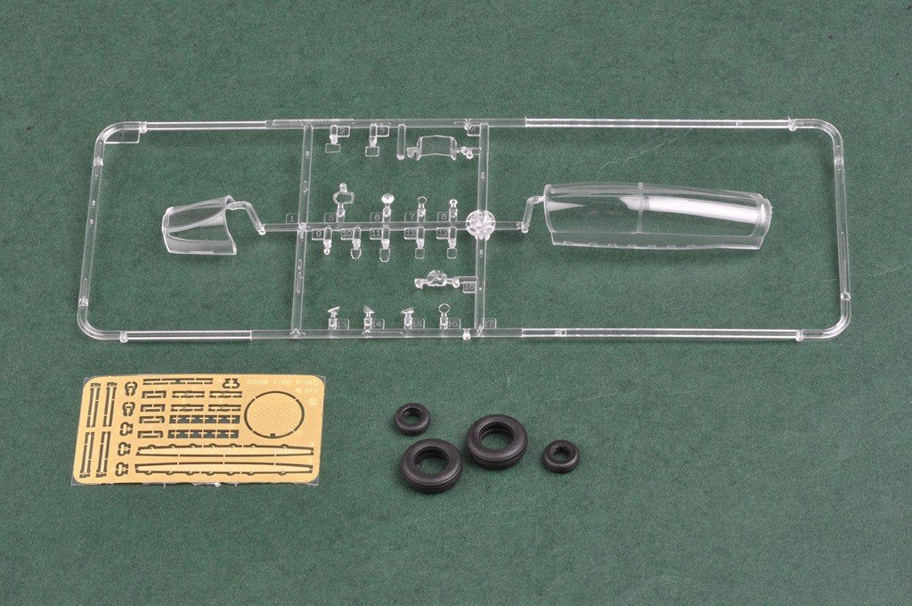 Hobby Boss 80368 F-14D Super Tomcat 1/48 – Bild 14