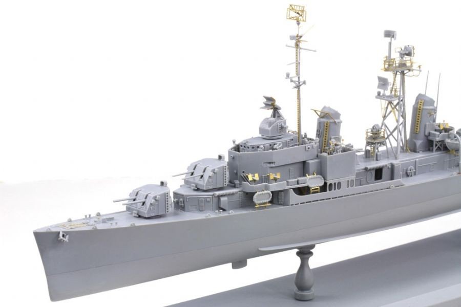 Dragon 1045 U.S.S. Frank Knox DD-742 1/350 – imagen 8