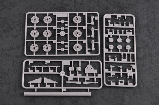 Trumpeter 05546 Soviet T-10M Heavy Tank – Bild 6