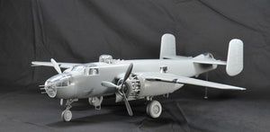 HK Models 01E02 B-25J Mitchell &amp;quot;Strafer&amp;quot; 1/32 – immagine 3