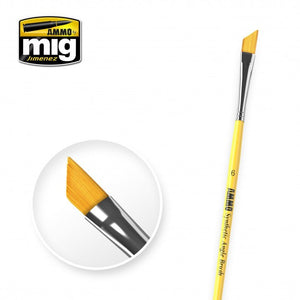MUNITIONS de Mig Jimenez 8607 6 BROSSE ANGLE SYNTHÉTIQUE